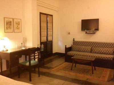 Lutyens Bungalow Нью-Дели Экстерьер фото